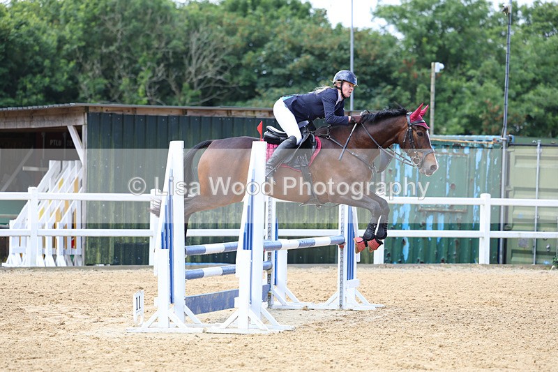 3E7A3022 - Class 4: Senior British Novice/90cm open