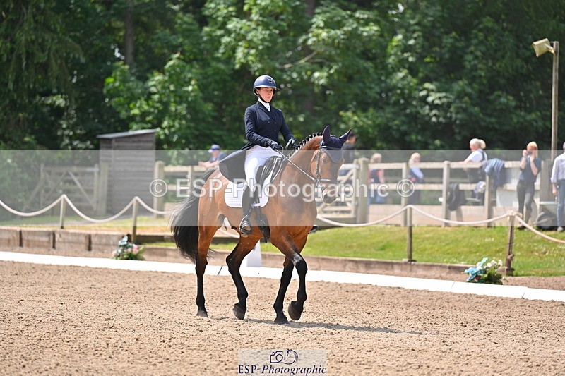 250523A-121616-06802 - C-281-Holly.Morris-NADIR.DE.LEAU