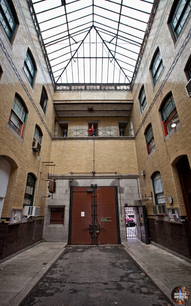 Entry building, Holmesburg Prison, Philadelphia PA | Abandoned America by Matthew Christopher
