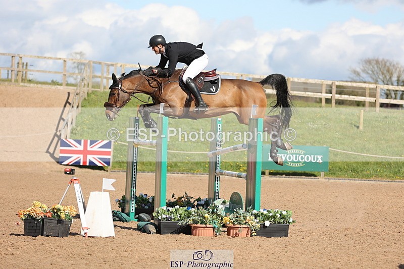 240419A-163024-09402 - Cls 10, 2 Star Big Tour 145cm  15.45 to 16.35 break