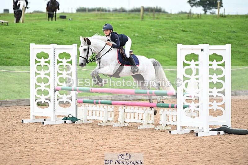 240907A-125434-01761 - Cls 3 Pony Medium Team 80cm & 90cm