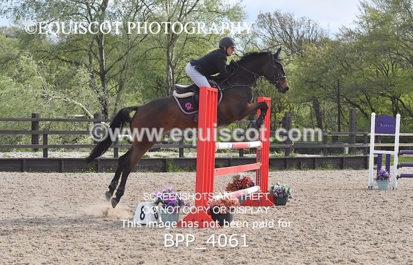 BPP_4061 - CLASS 9 - FRI - Senior Newcomers/ 1.10m Open