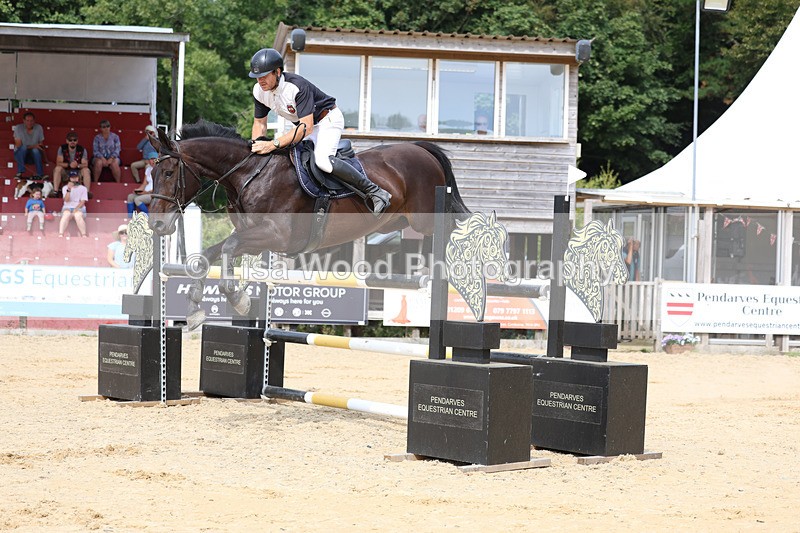 3E7A4535 - Class 9: Senior 1.30m open