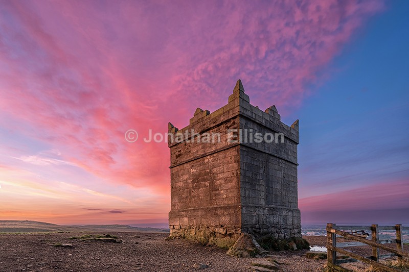 Rivington Pike Sunrise - Rivington And Surrounding Areas