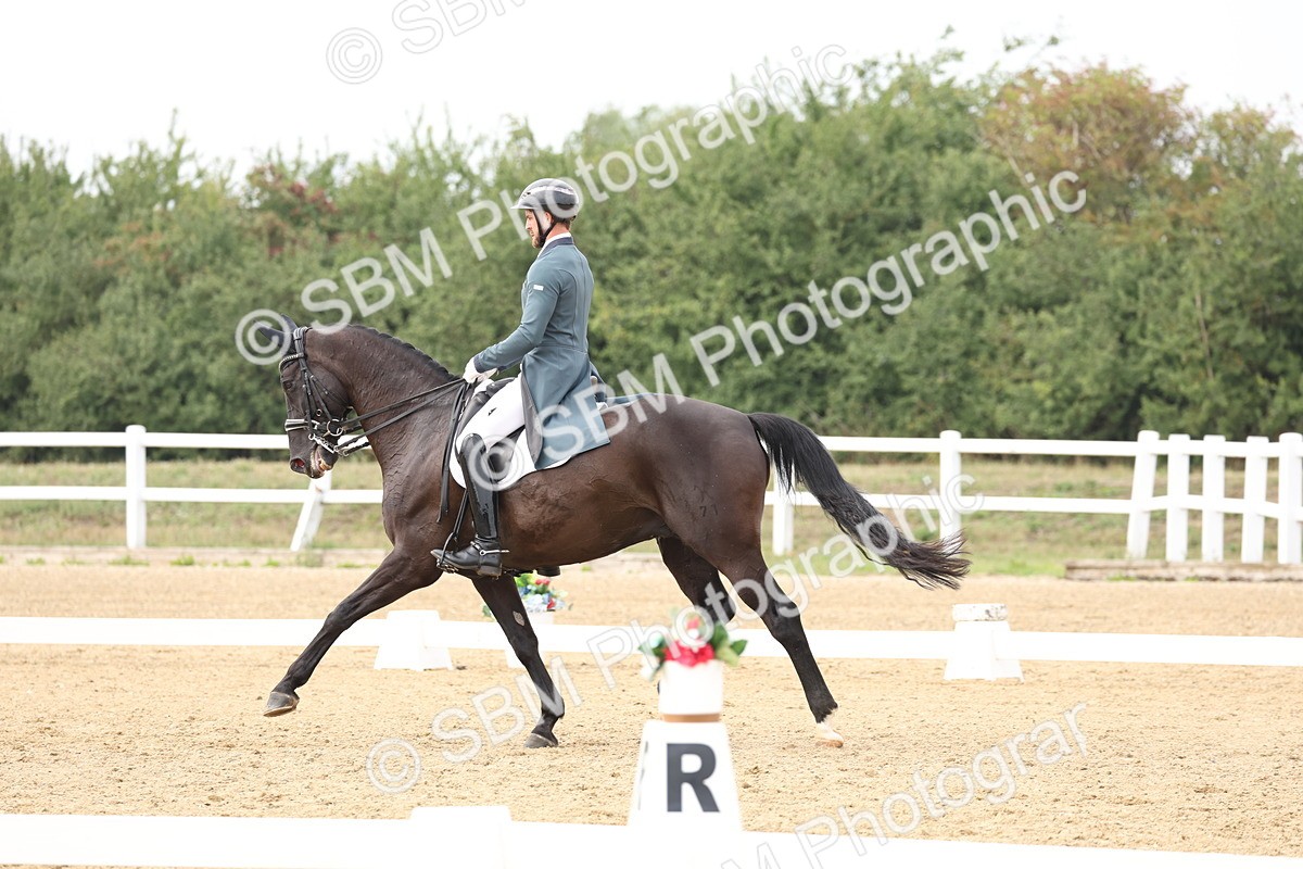 SBM_008318 - Class 10 - FEI INT I - 16.10-16.50