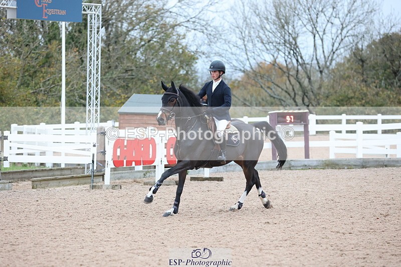 241101A-160133-03193 - FRI Cls 8 National 1.30m