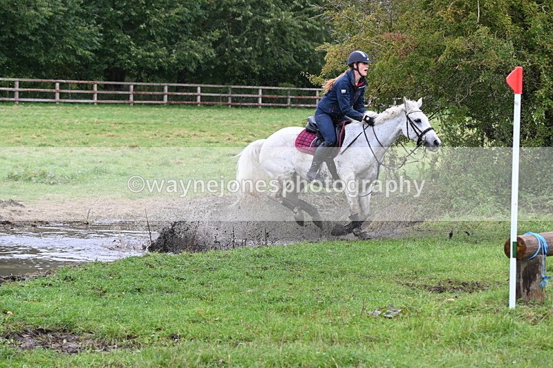 WJ6_5703 - Time at Photographer 12:31 to 12:40