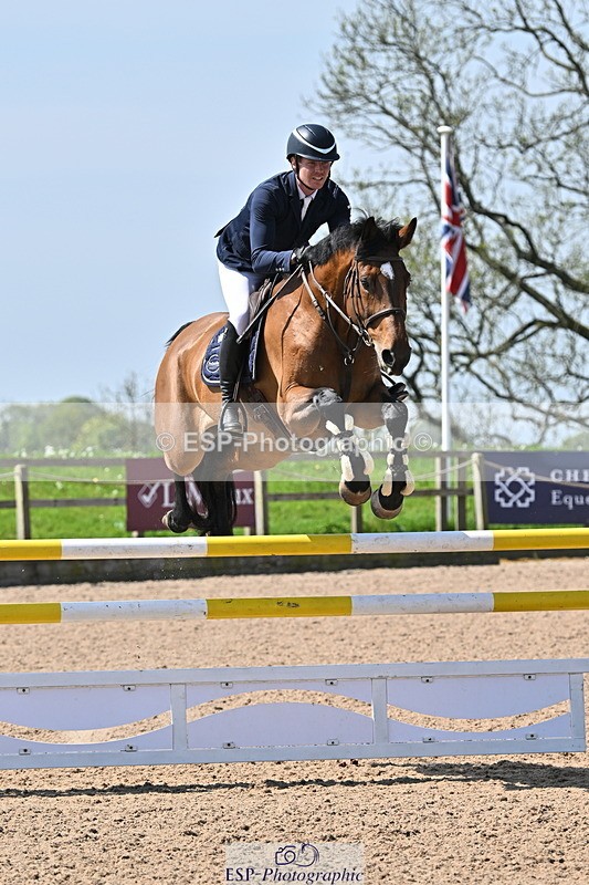 240509A-113347-01212 - Cls 9 Snr 1.20m Open