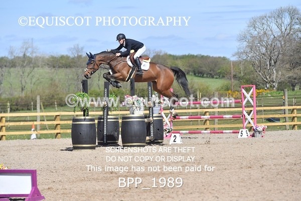 BPP_1989 - CLASS 20 SUN RHS Foxhunter Championship Qualifier