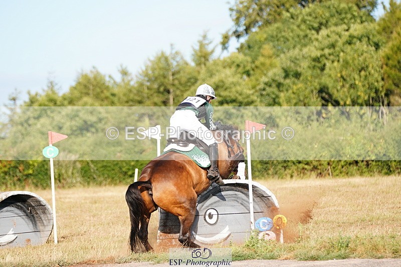 250802A-181120-09367 - I-421-Connor.Heard-CHARLIE.BUBBLES