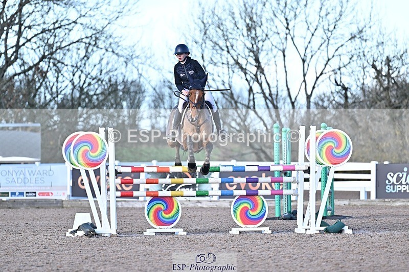 251203-125709-00597 - Cls 4 Newcomers and 1.10m Open