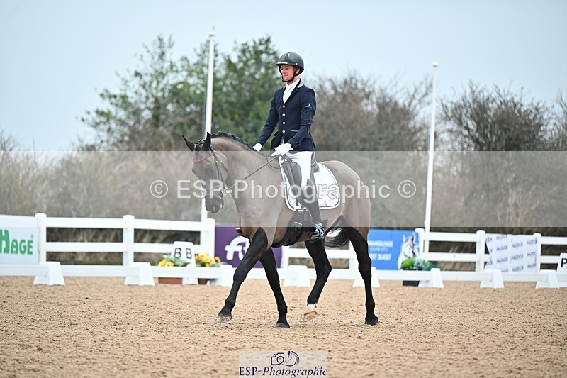 250214-115254-01179 - 132-Ben.James-Onyx.T