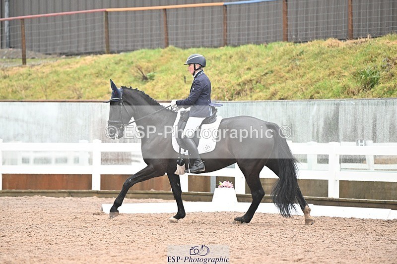 250215-135929-03974 - 228-Louise.Hutchinson-Shovern.Noire