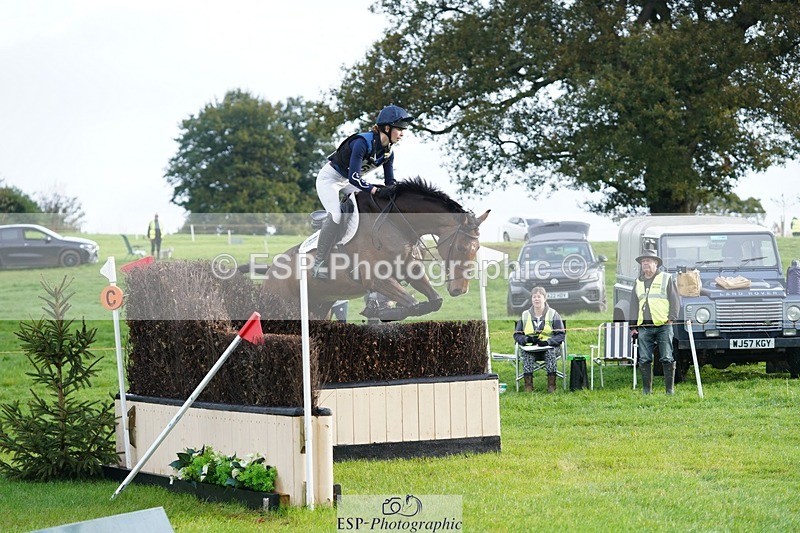 231021-093838-13319 - 605-SPORTSFIELD.U2-Katie.Corbin-SC+XC