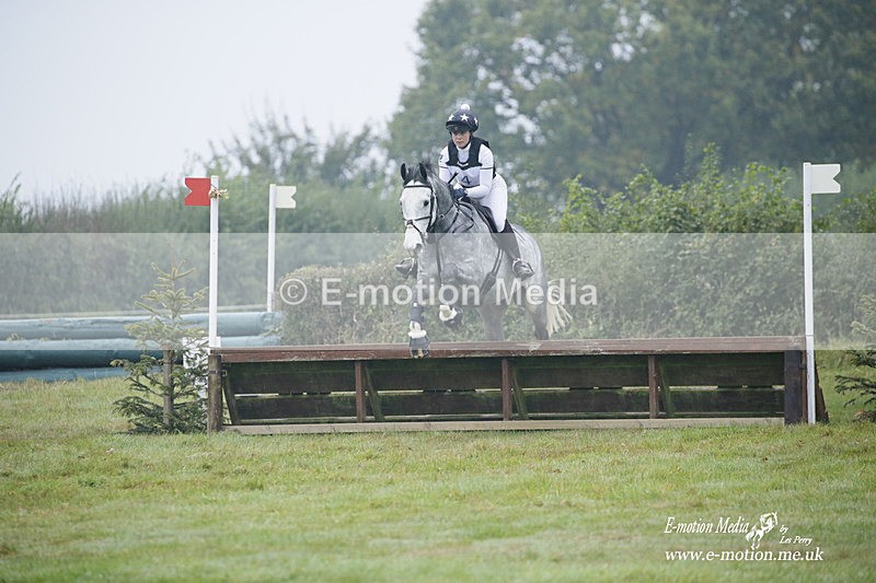 WWHT 171021 0023 - Novice Restricted (0.80m)  17/10/21
