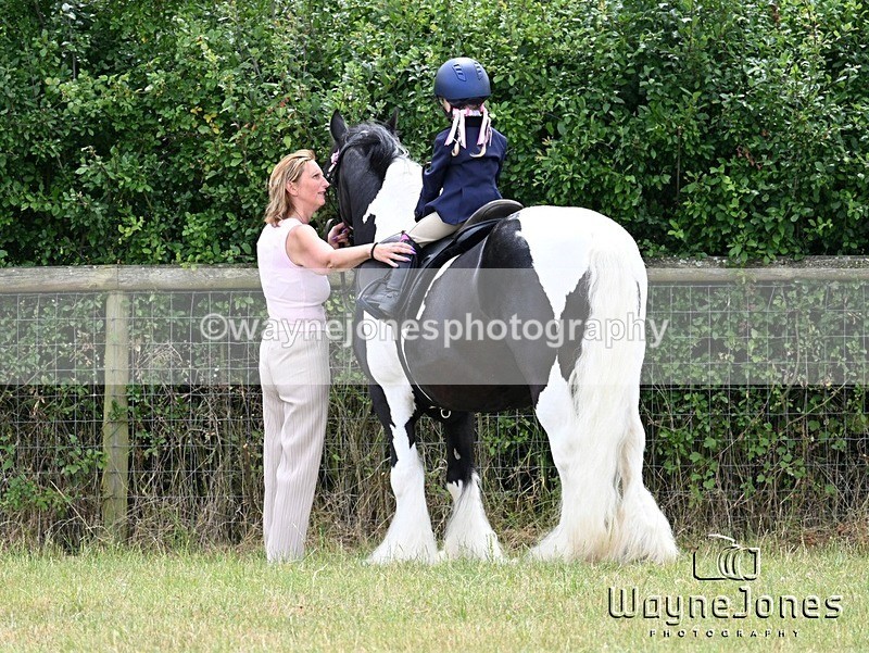 WJ7_3462 - Nancy & Churchill's first Show 22-06-25