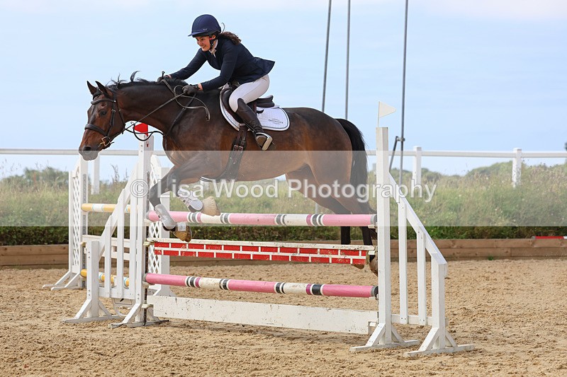 3E7A1608 - Class 13: Senior Newcomers/1.10m open