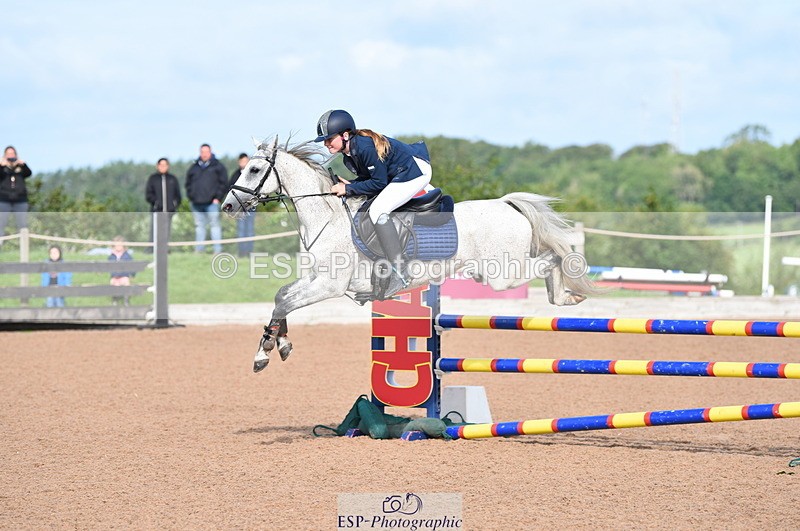 230716A-091548-01879 - Cls 32 Stepping Stones 128cm & 138cm