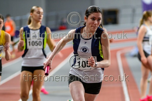 CombiMast25-925220 - Track Female Set One