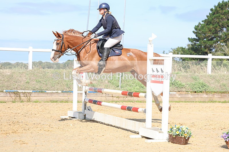 3E7A1089 - Class 4: Senior British Novice/90cm open