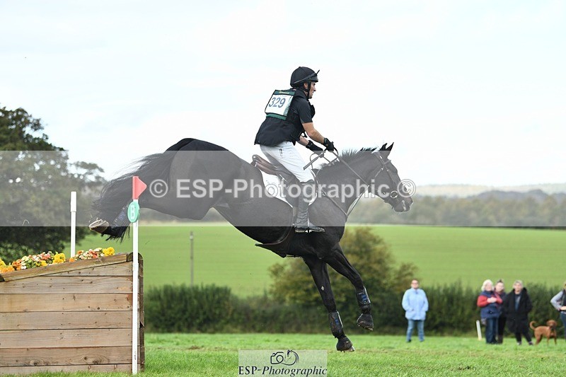 231022-134509-28730 - 329-RINGFORT.REVE.DU.MOULIN-Andrew.Downes-XC