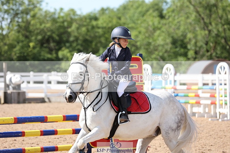 240629A-164132-08128 - Cls 13 Stepping Stones 128cm + 138cm