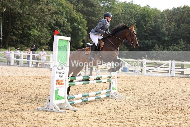 3E7A3015 - Class 12: Junior 80cm