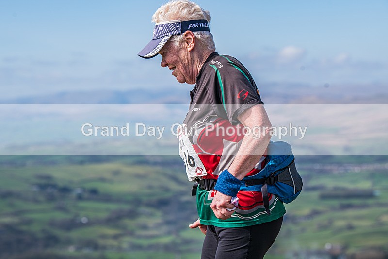 Arant haw-415 - Kendal Winter League Arant Haw Fell Races Sunday 2nd April 2023