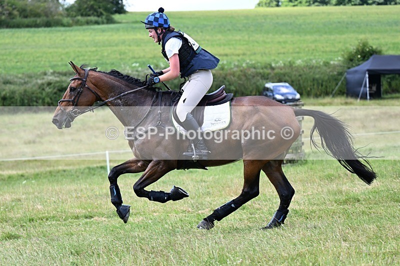 240630X-134151-7782 - 395-Tilly_Swanton-QUINTUS_GRANDIA_Z