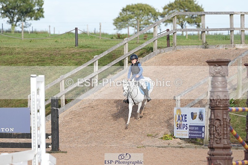 260926-154752-01301 - Cls 13 70cm Speed Derby