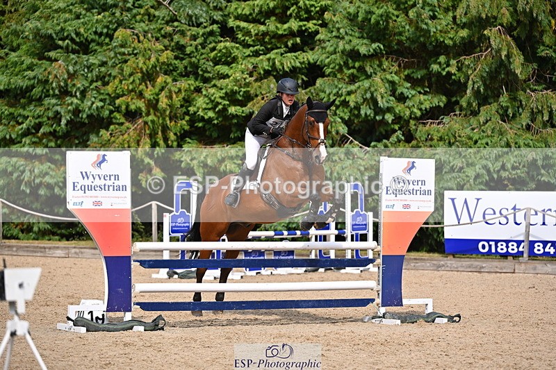 250802A-160143-06548 - E-217-Scarlett.Jones-RINGFORT.PATRON.SAINT