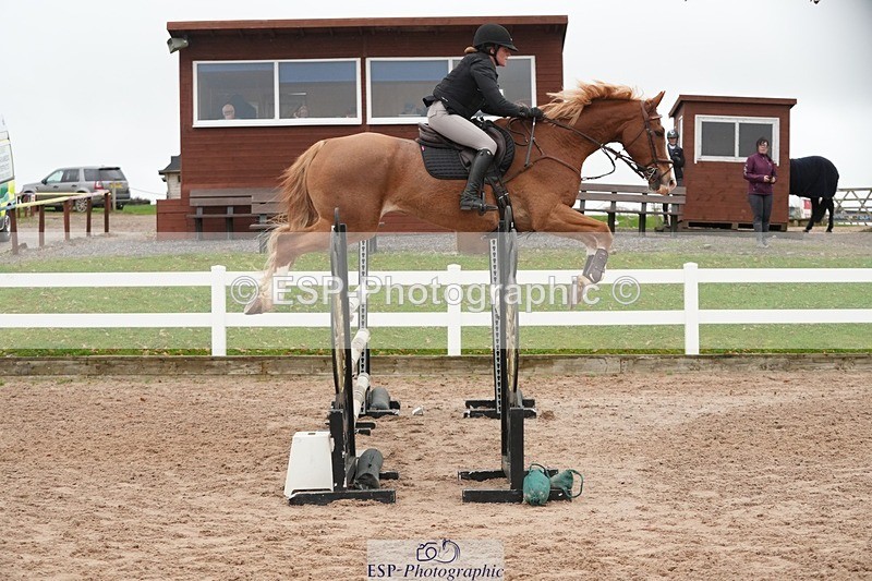 251109-115559-03681 - Cls 20 Newcomers and 1.10m Open