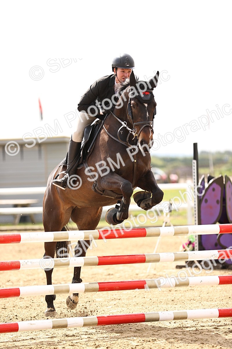 SBM_002046 - Class 10 - Senior British Discovery - 1.00m