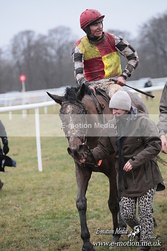 PtP 260125 926 - Cocklebarrow Point-to-Point racing with the Heythrop Hunt 26/01/25