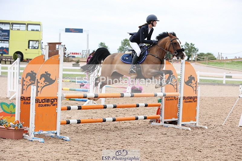 240630A-182547-16396 - Cls 28 Stepping Stones 128cm + 138cm