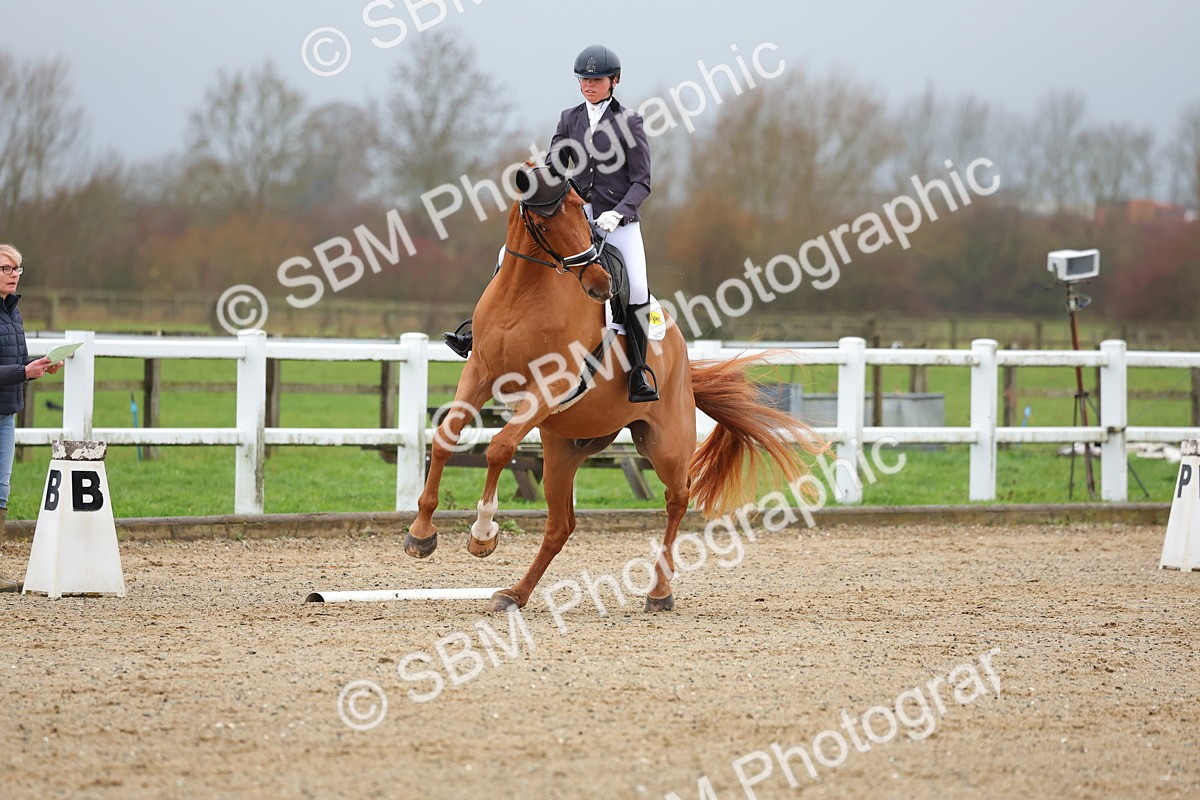 SBM_003026 - Class 6 - Novice 4