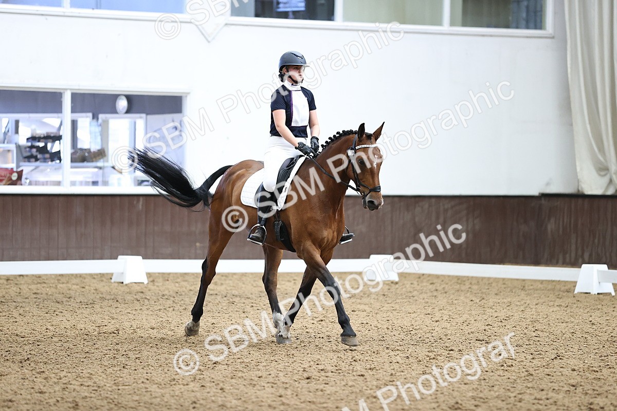 SBM_001864 - Novice 4 - 11.15-13.22