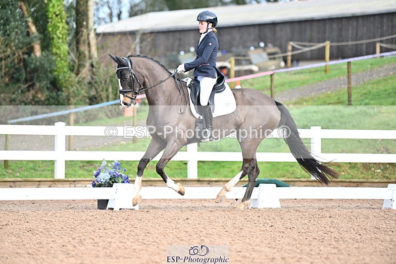 240218A-103508-05595 - 161-Katie.Warner-Active.Nuvalari