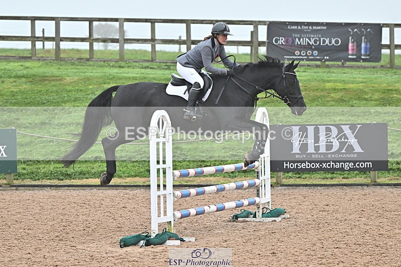 241103A-110541-06882 - SUN Cls 18 British Novice and 90cm Open