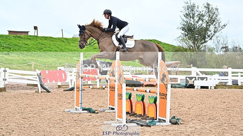240501A-134712-00853 - Cls 8 Snr Foxhunter and 1.20m Open