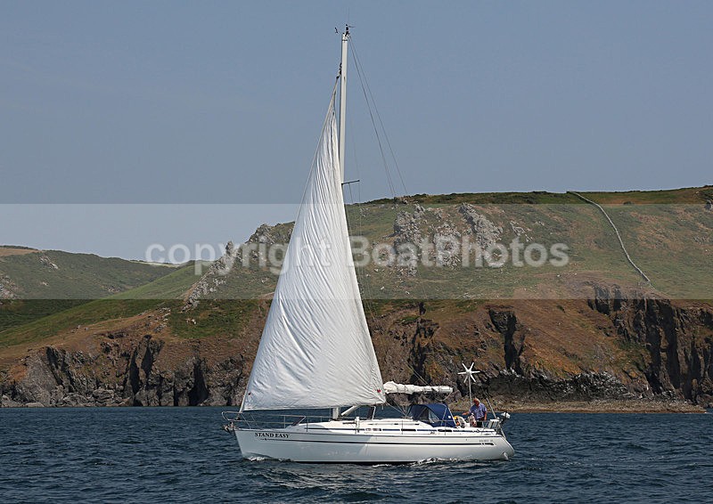 130717 STAND EASY BAVARIA 38 WT7A3298 - Sailboats - monohull
