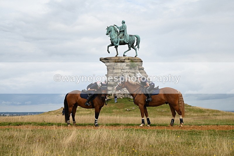 DSC_6079 - Time at Statue 12:17 to 12:44
