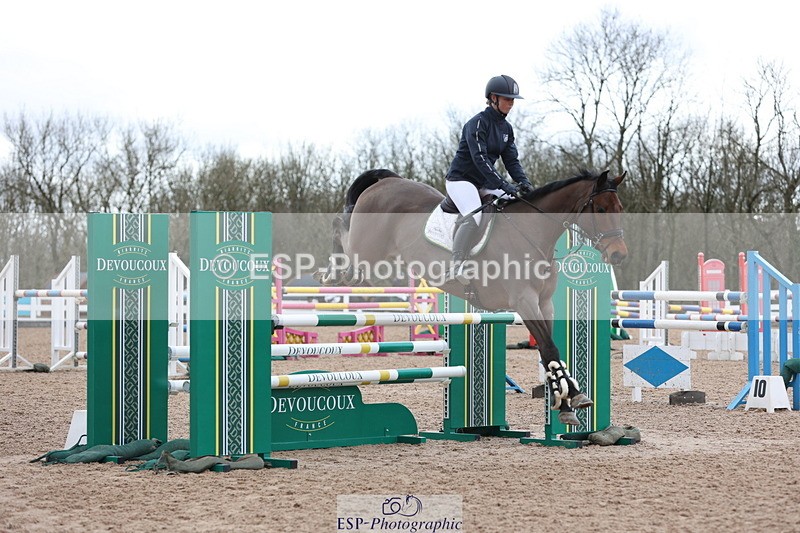 240223A-131920-01470 - Cls 5 Newcomers and 1.10m Open