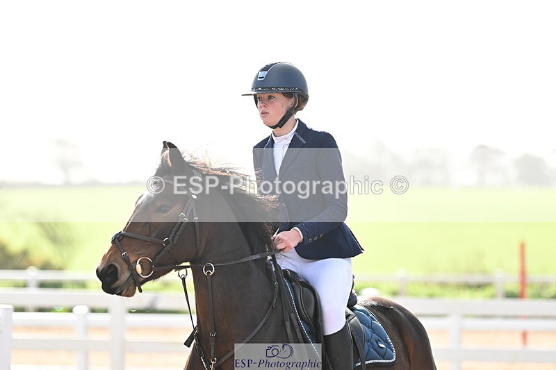 241026A-114103-00754 - SAT Cls 8 Pony Discovery and 90cm Open