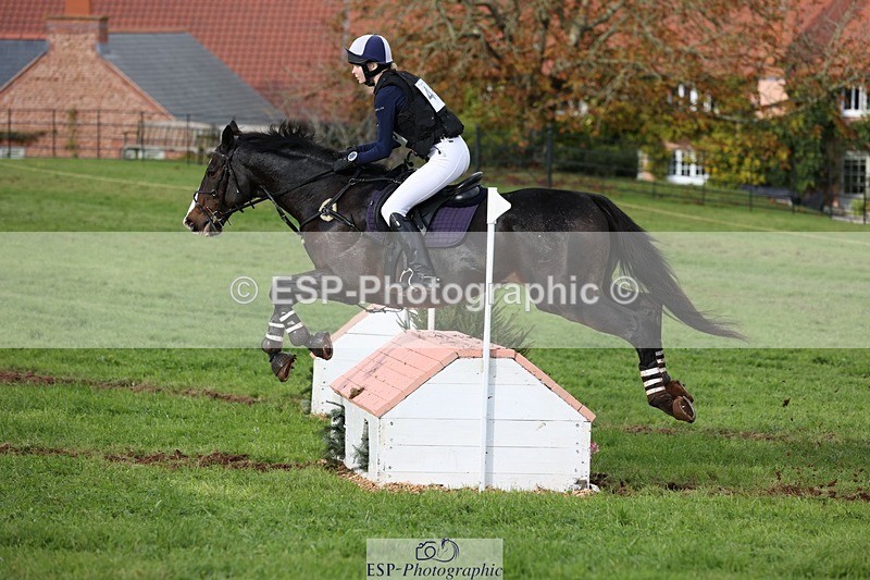 231021-151852-20348 - 489-MY.GALWAY.MAN-Daisy.Hood-SC+XC