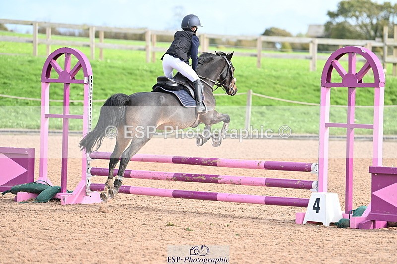 231029A-125049-03361 - Stepping Stones 128cm & 138cm