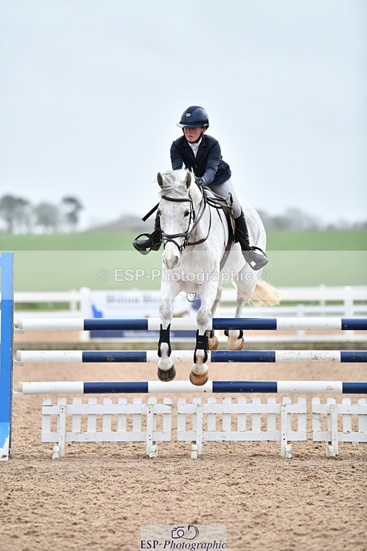 240124A-124940-00553 - Cls 3 Newcomers & 1.10m Open