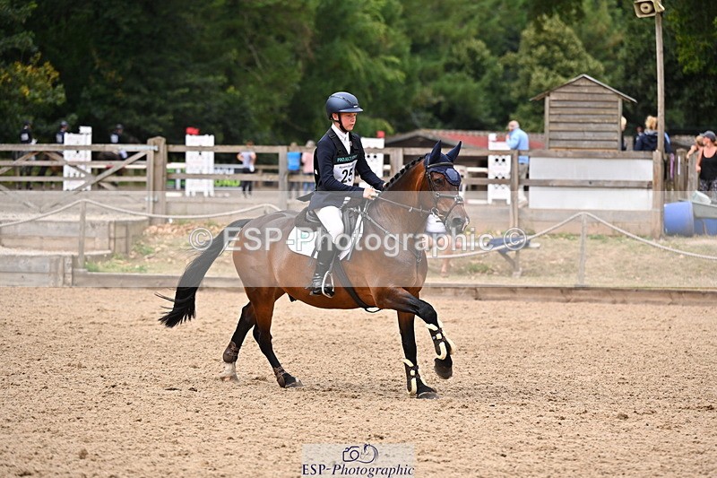 250802A-113112-02589 - A-025-Ollie.Rowlands-LOUGHAN.SILVER.SHADOW