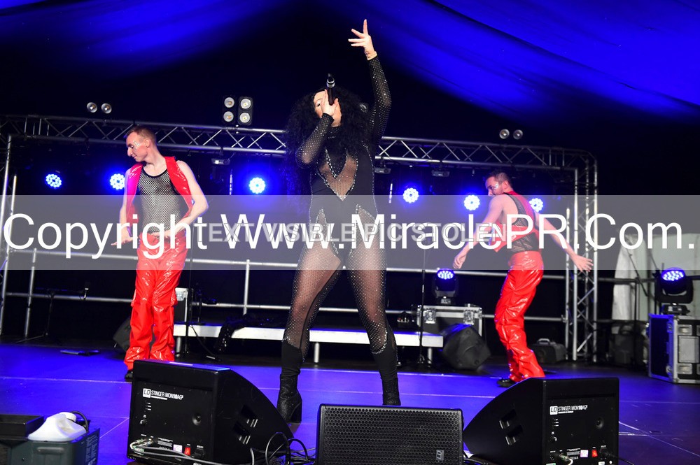 SH4_6586 - The Cher Experience