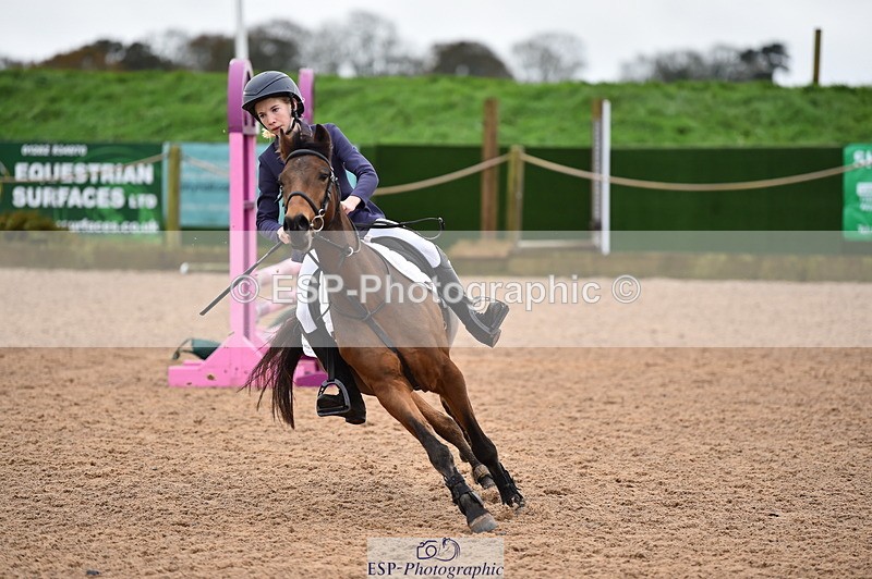 231118A-103216-01103 - Cls 18+19 Club and Schools 70cm